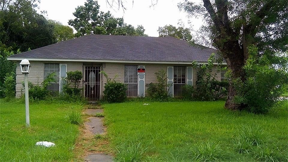 1st image of 11311 Glenhollow Dr