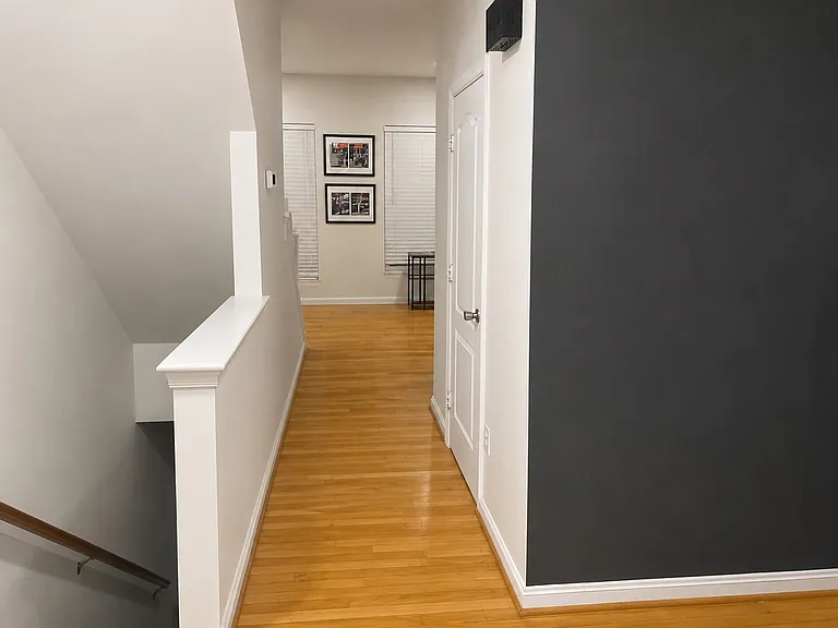 1134 Ring Bill Loop — Photo 14