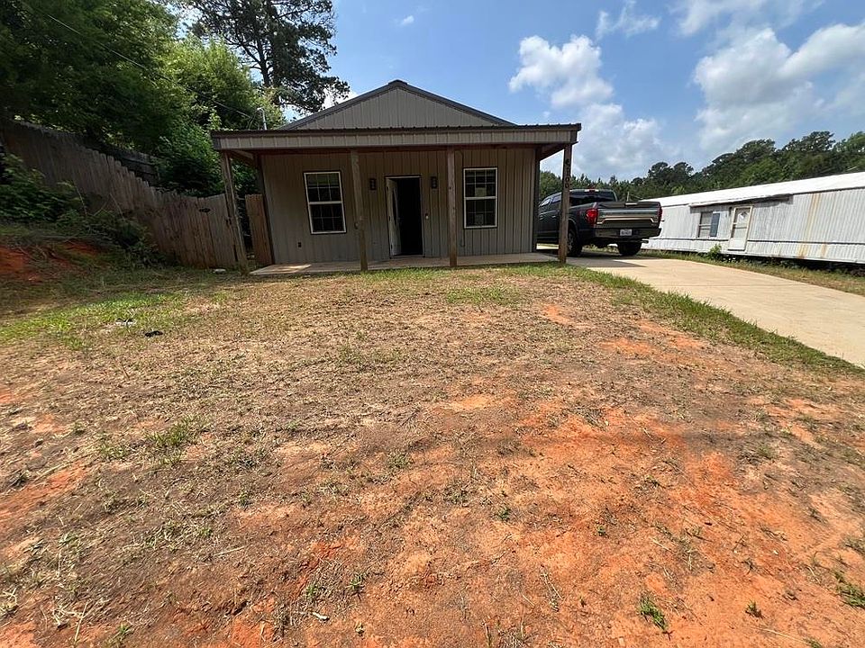 1st image of 2100 Van Zandt Ave