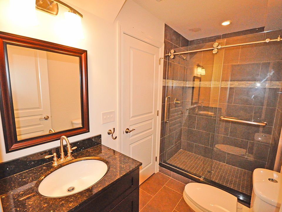 1st image of 2566 Frankford Ave #3