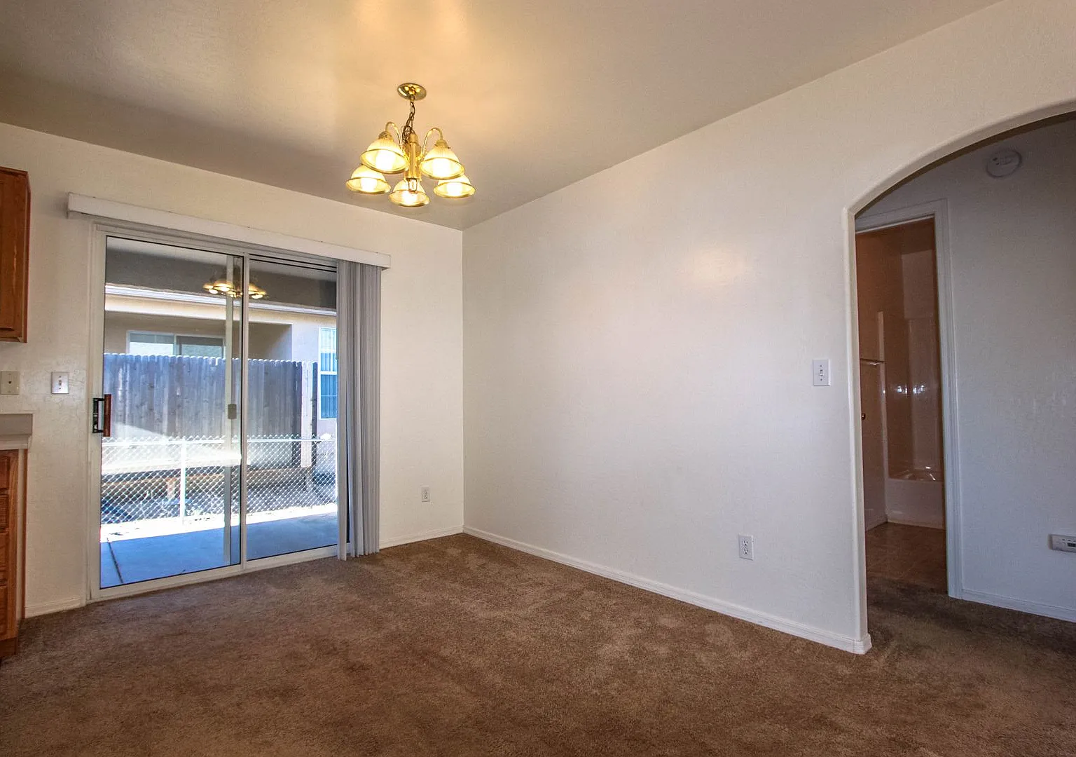 6200 N Rockland Drive — Photo 4