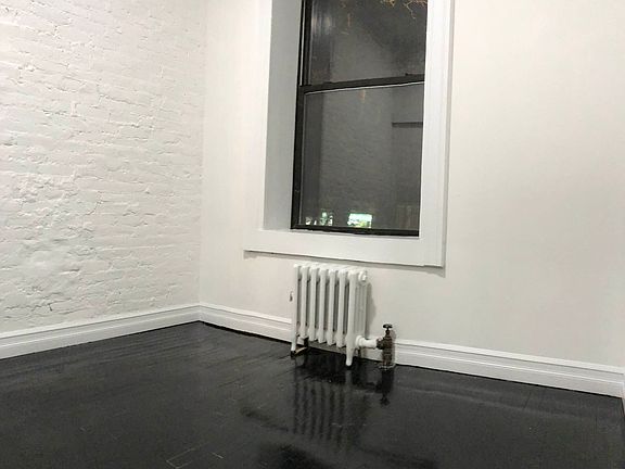 3rd image of 319 E 91st St APT 2