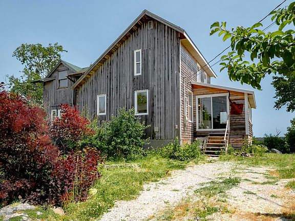 3rd image of 121 Pleasant Point Rd