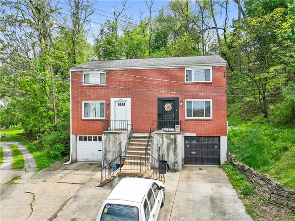 446-448 Jacobson Dr, Pittsburgh, PA 15227