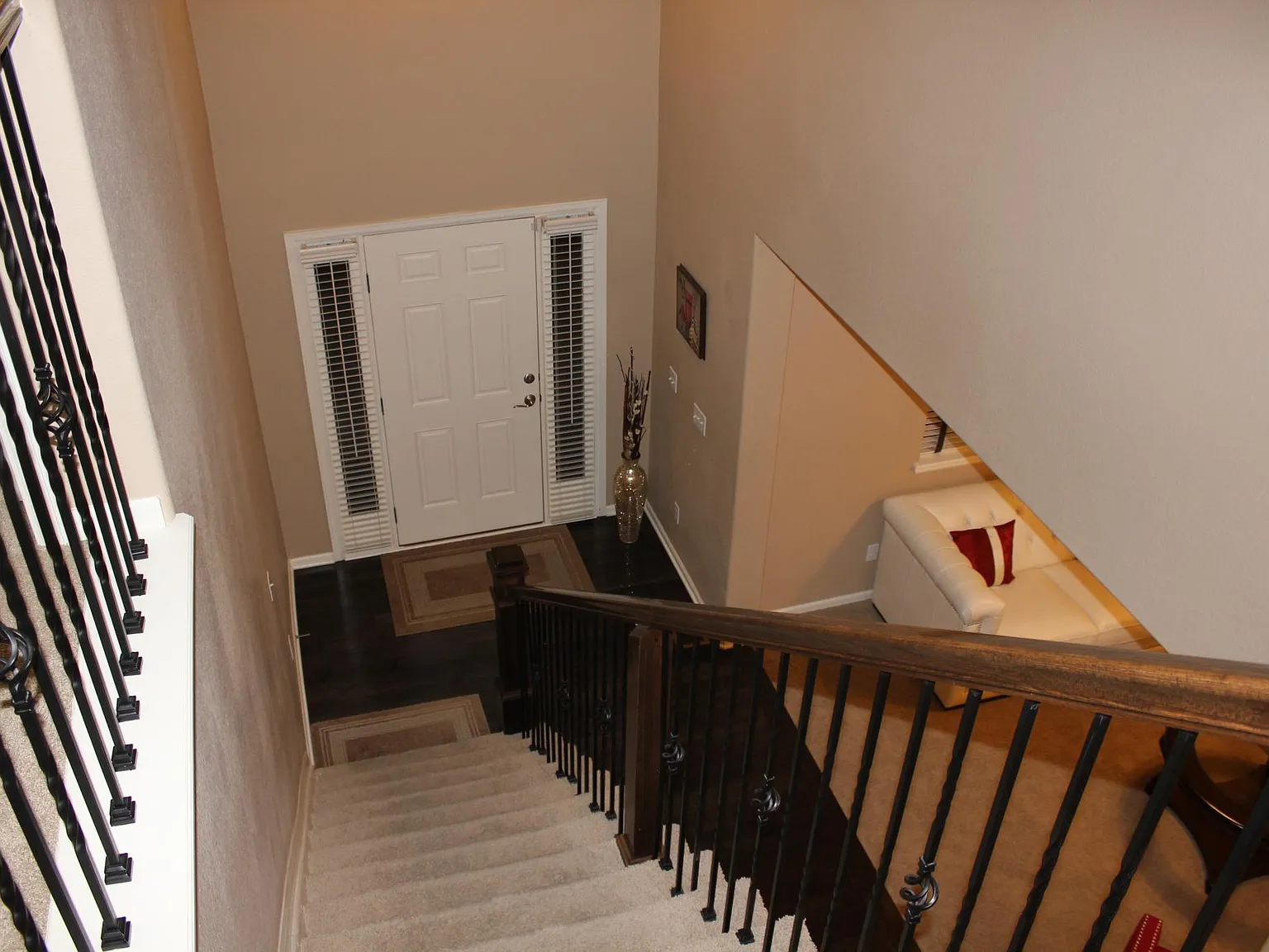 10792 Worthington Cir — Photo 3