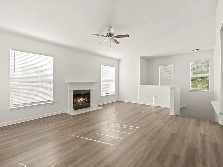 18006 Villa Creek Dr — Photo 21