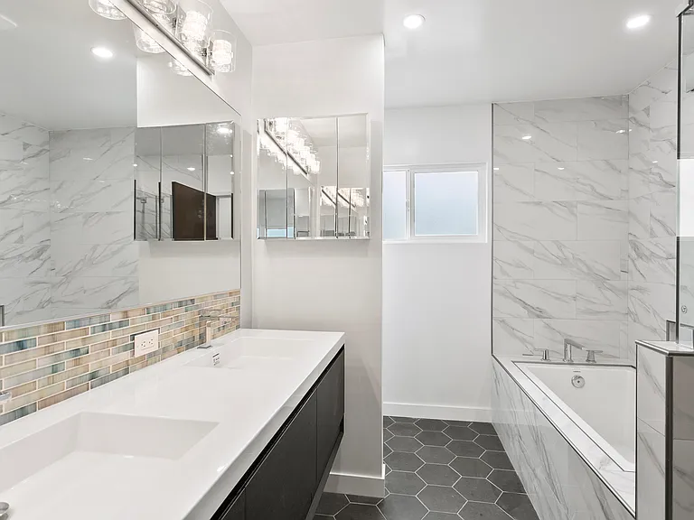 4444 Don Felipe Dr — Photo 13
