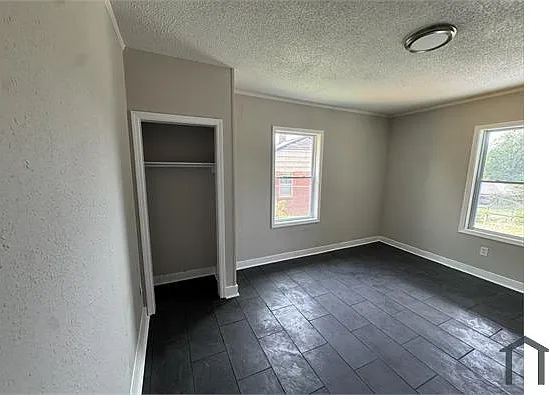 2760 Lola Ave — Photo 11