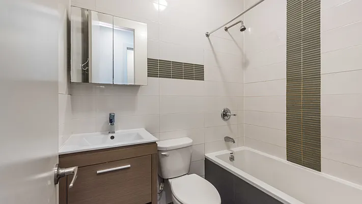 Rented by Nooklyn NYC LLC | media 27