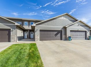 5314 S Seville Pl, Sioux Falls, SD 57108