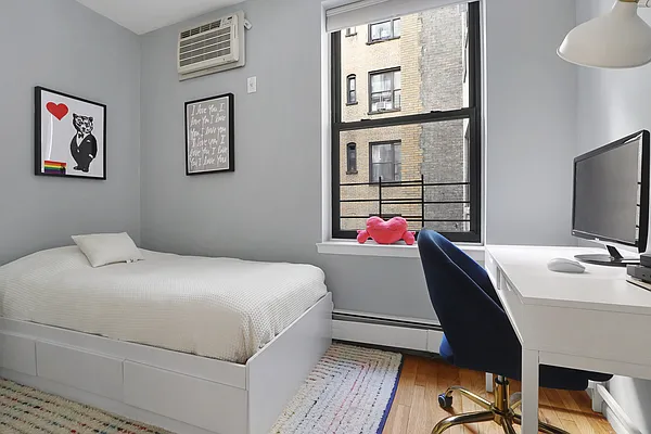 Sold by Compass | media 8