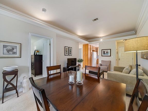 5th image of 15 Tudor Court