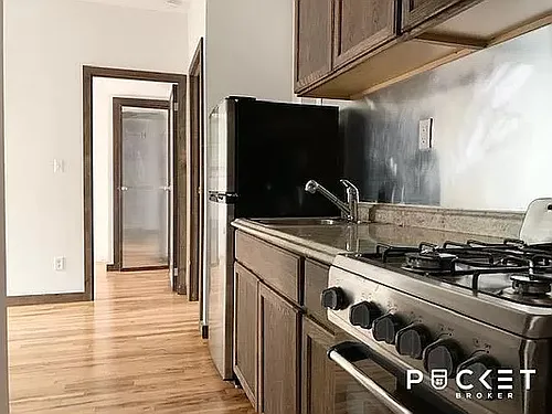 520 E 14th St #16 Photo 1