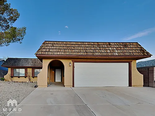 261 Queen Marie Ct Photo 1