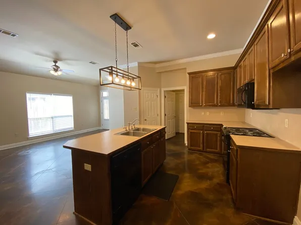 5235 Paducah Ct, Baton Rouge, LA 70817