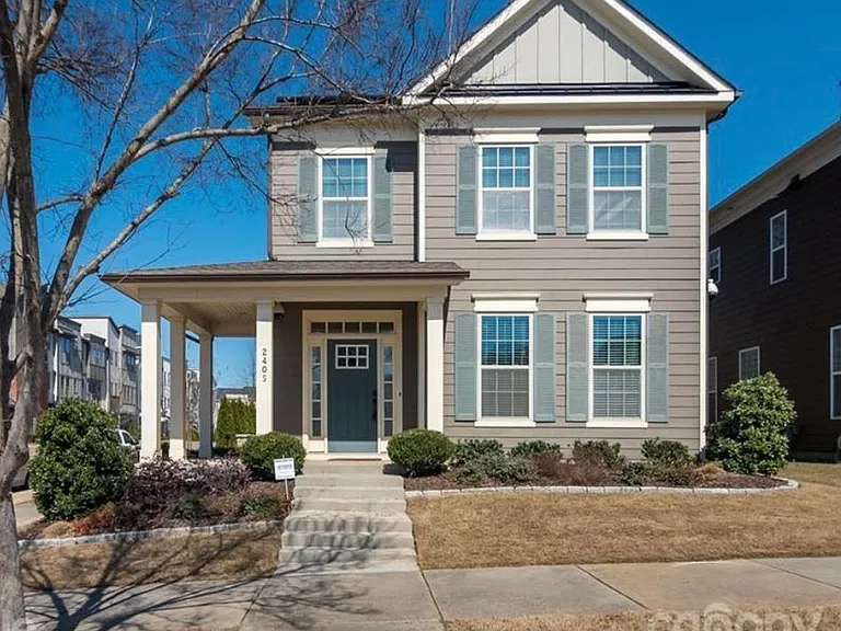 2405 Woodward Ave — Photo 1