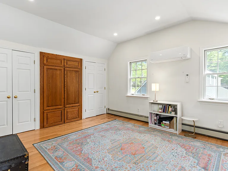 88 Anderson Ave — Photo 33