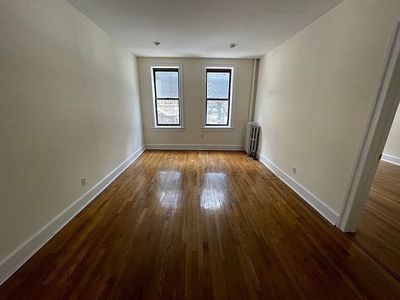 3rd image of 30-17 Broadway #33D