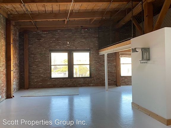 2nd image of 900 E 1st St APT 300