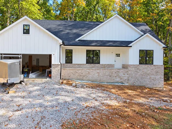 3190 Doe Valley Pkwy E, Brandenburg, KY 40108