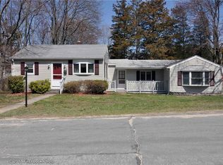 2 Hazel Dr, Smithfield, RI 02917