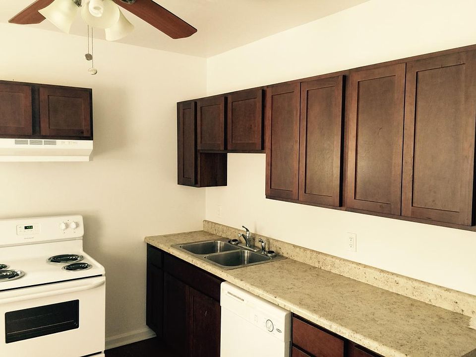 1st image of 3646 Bates St
