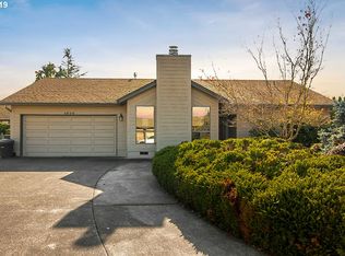 1675 NW Youngwood Ct, Roseburg, OR