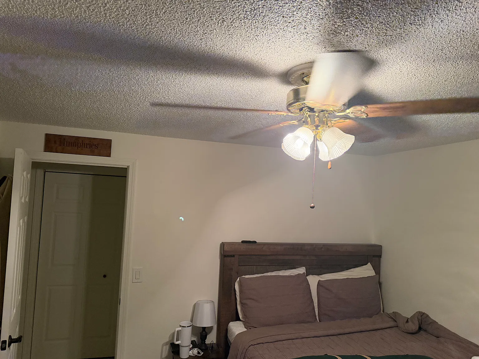 4 bed, 2016 sqft, $725 — Photo 2