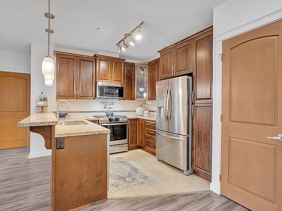 5th image of 32445 Simon Ave #108