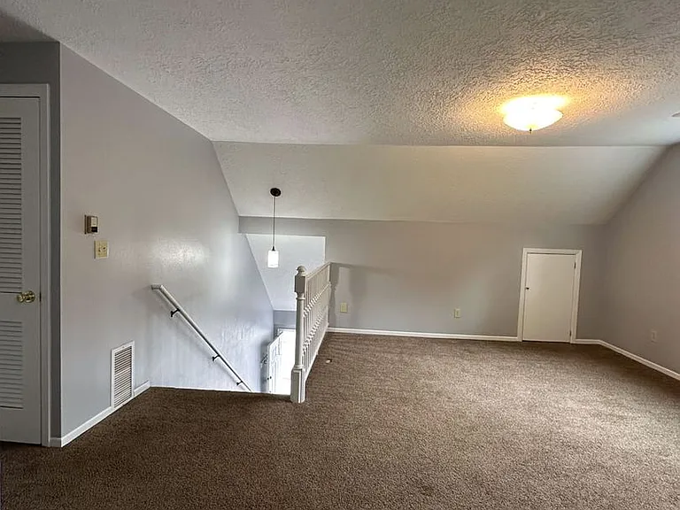 3027 D St NE — Photo 10