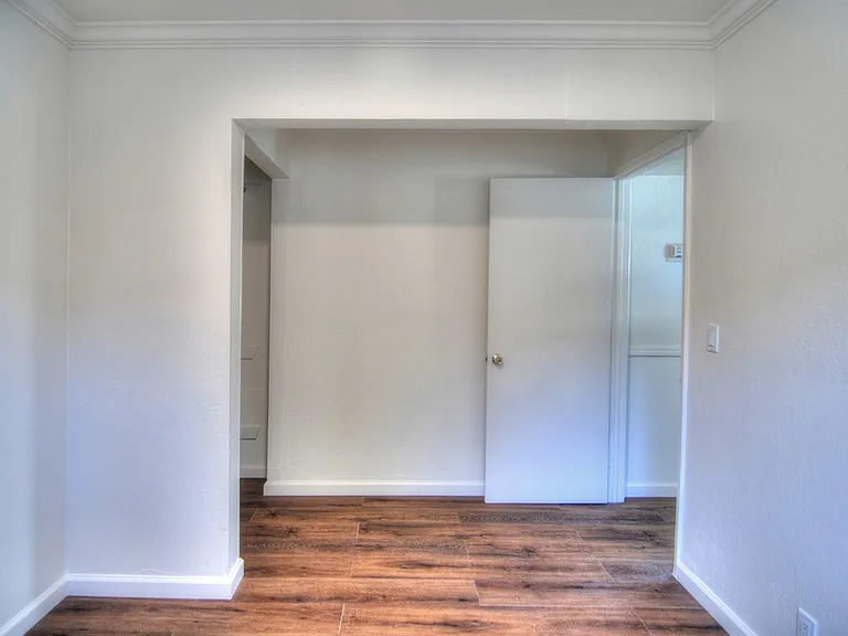 2240 Angela Ct #9 — Photo 6