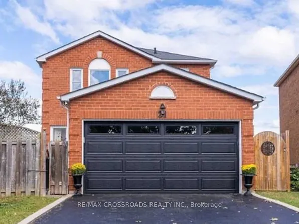 21 Fernbank Pl, Whitby, ON L1R 1S9