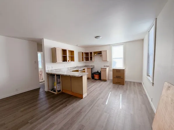 2-Bedroom Apartments Steps from WWU & Downtown