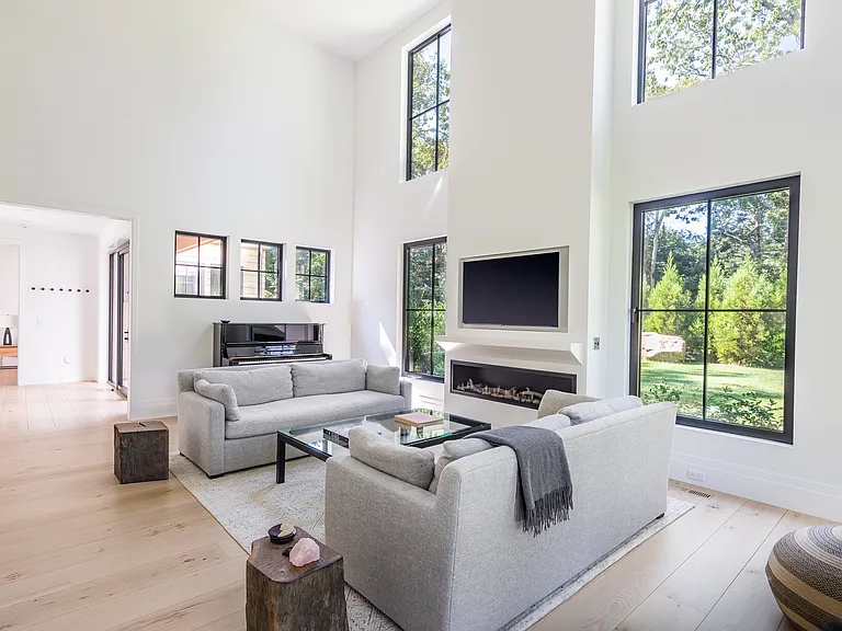 107 Rutland Rd — Photo 8