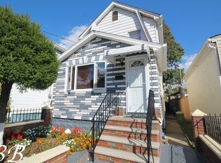 545 E 48th St, Brooklyn, NY 11203