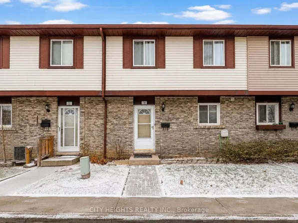 45 Hansen Rd N #20, Brampton, ON L6V 3C5