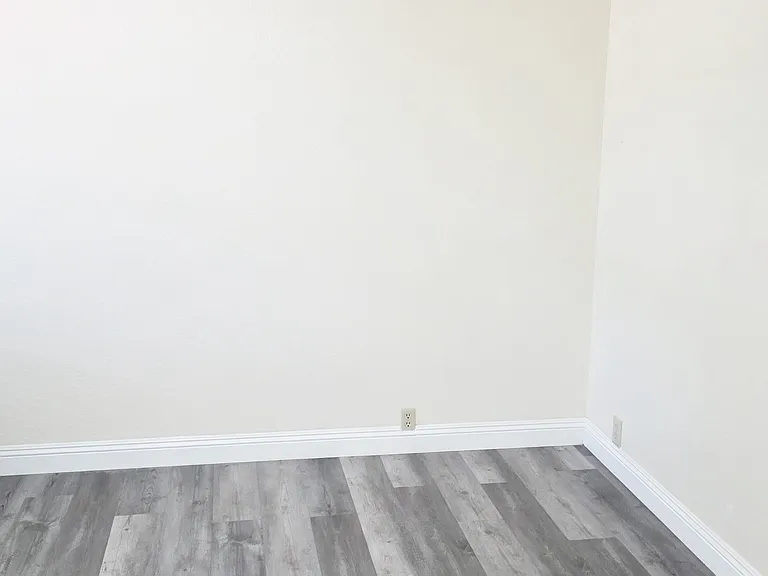 9607 Cypress Ave #4 — Photo 11