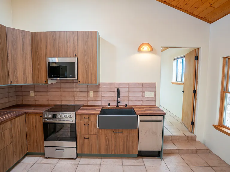 888 Camino Consuelo #A — Photo 3
