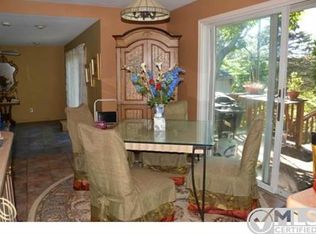 809 Fieldstone Dr, Rochester Hills, MI 48309