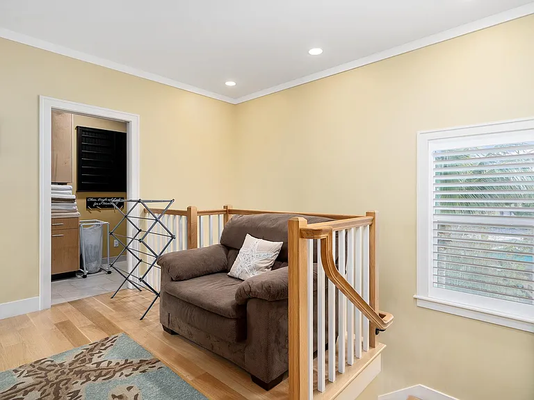 1205 Gulf Way St — Photo 23
