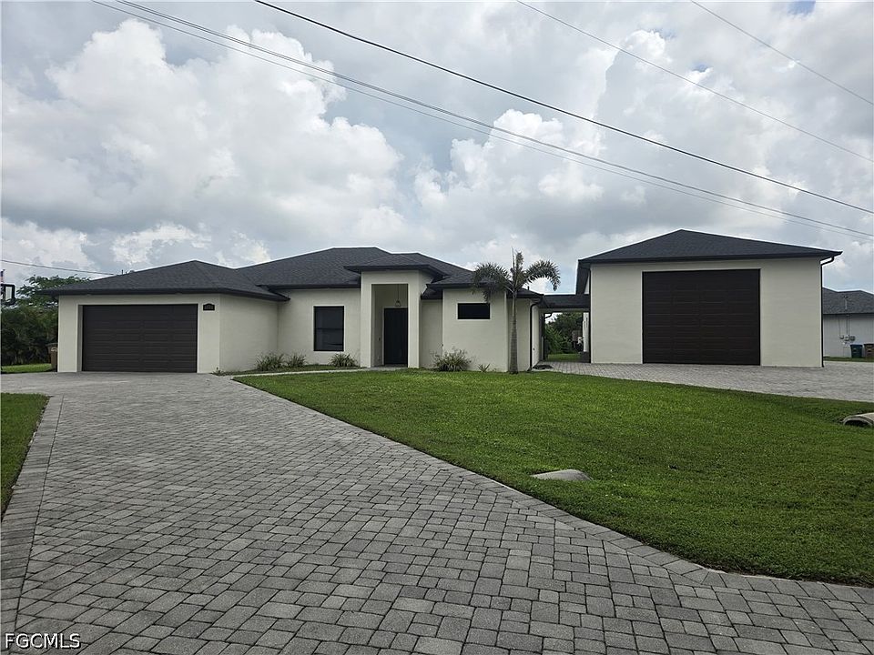 1st image of 1005 SW 15th Pl