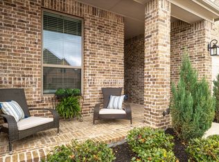 9420 Surveyor Rd, Oak Pt, TX 75068