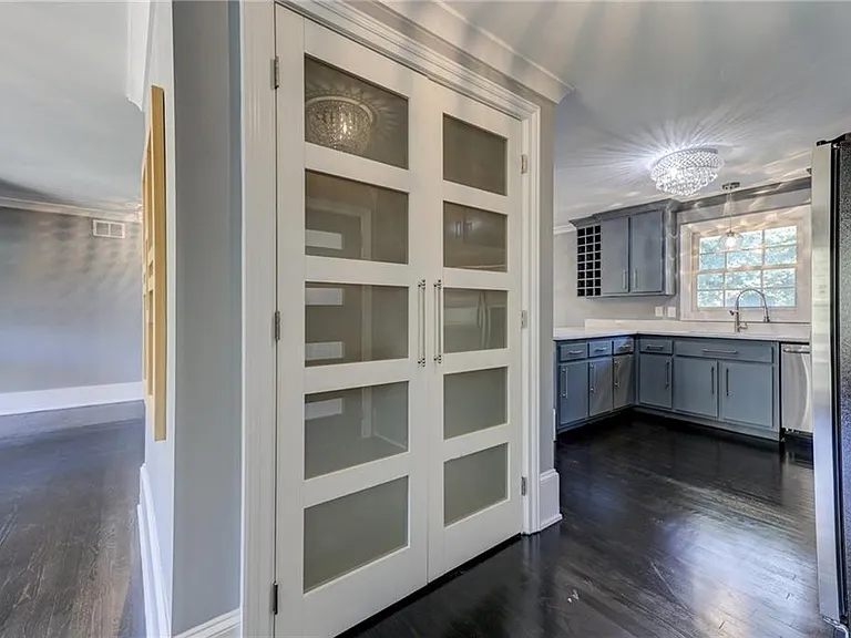 2325 Elmwood Cir SE — Photo 13