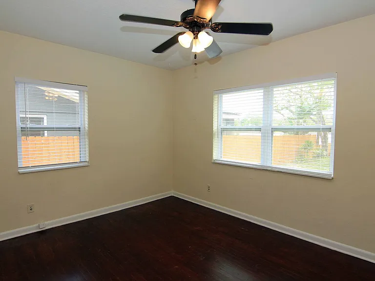 1433 Cardinal Rd — Photo 13