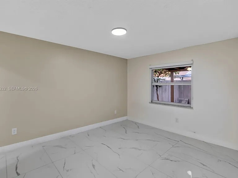 2141 W 53rd St — Photo 18
