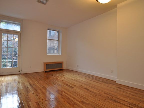 5th image of 528 W 159th St APT 10