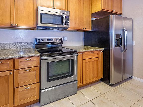 4th image of 330 N Jackson St APT 307