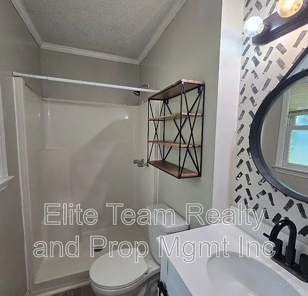 2021 Downey St — Photo 14