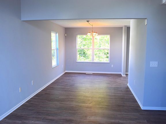 4th image of 8374 Hickory Overlook