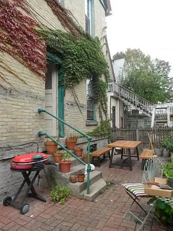 Building Photo - 1538 N Marshall St #1
